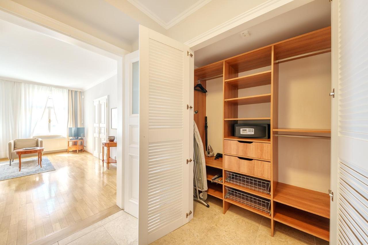 Hunger Hotel apartamentowy Praga